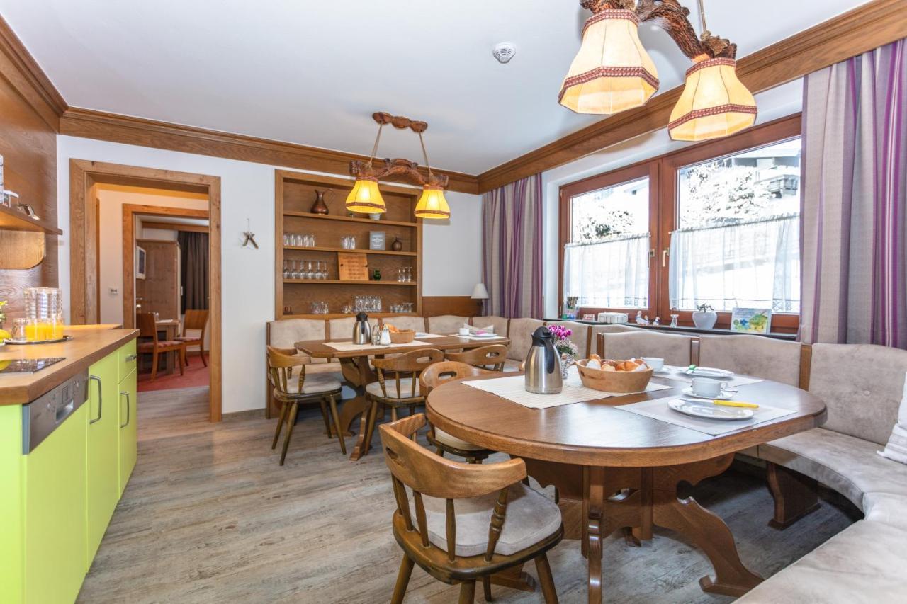 Hoelzl Bed & Breakfast Neukirchen am Großvenediger Εξωτερικό φωτογραφία