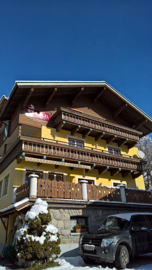Hoelzl Bed & Breakfast Neukirchen am Großvenediger Εξωτερικό φωτογραφία