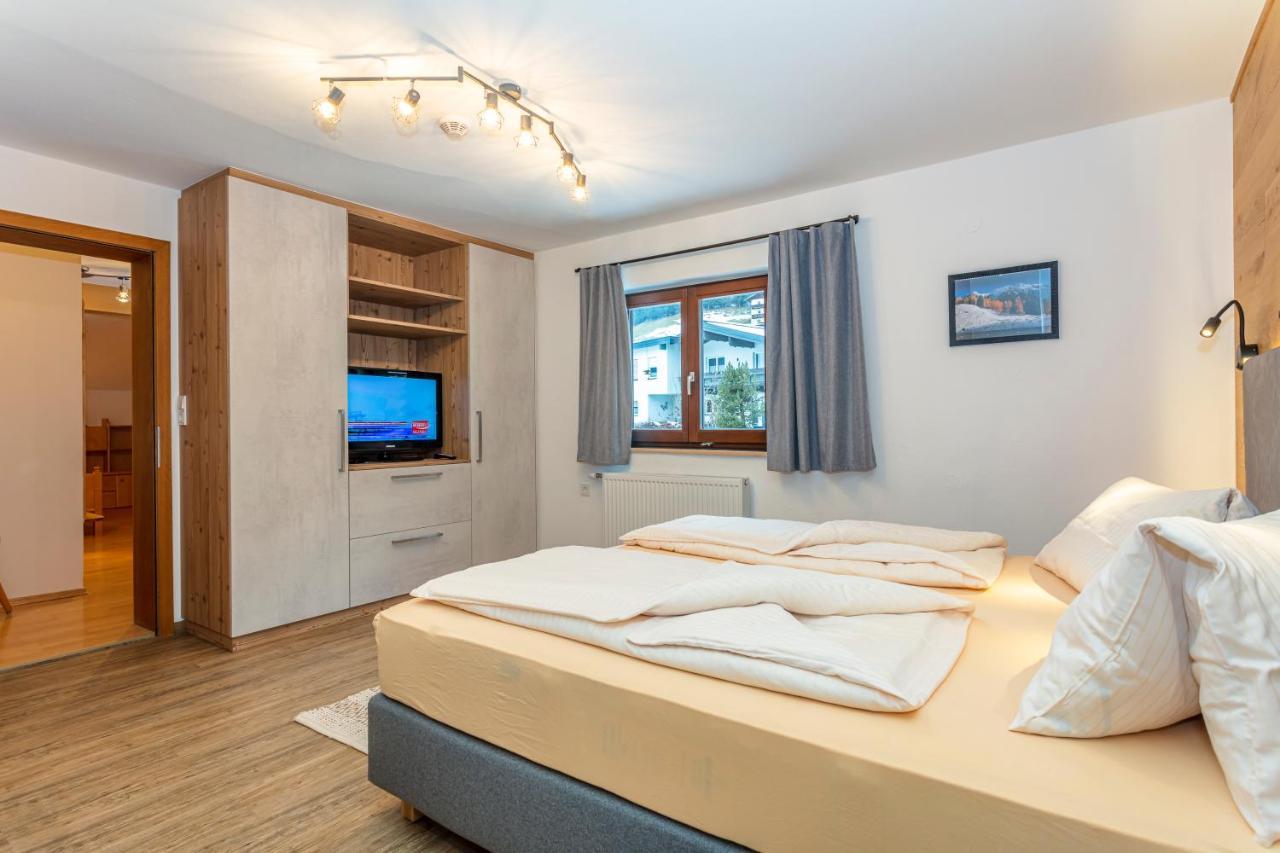 Hoelzl Bed & Breakfast Neukirchen am Großvenediger Εξωτερικό φωτογραφία