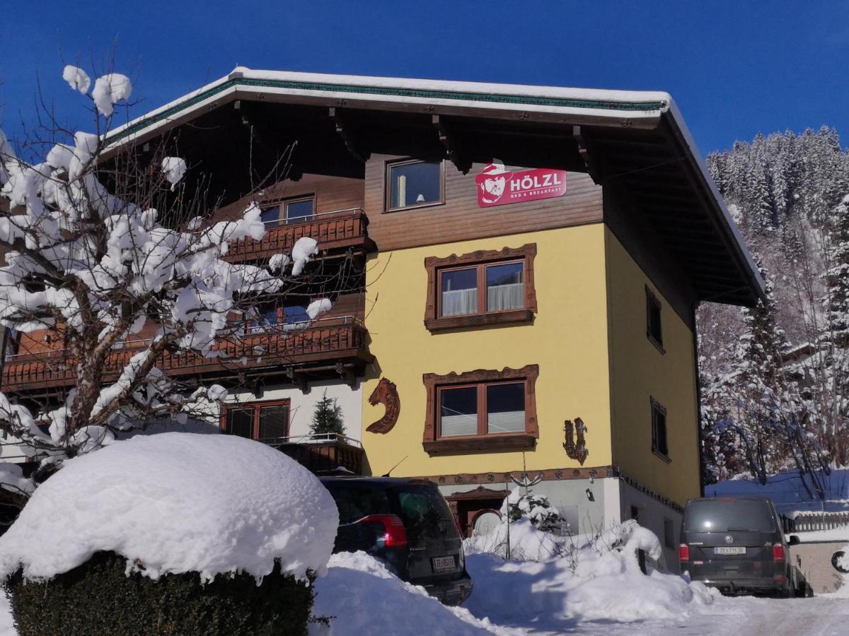 Hoelzl Bed & Breakfast Neukirchen am Großvenediger Εξωτερικό φωτογραφία