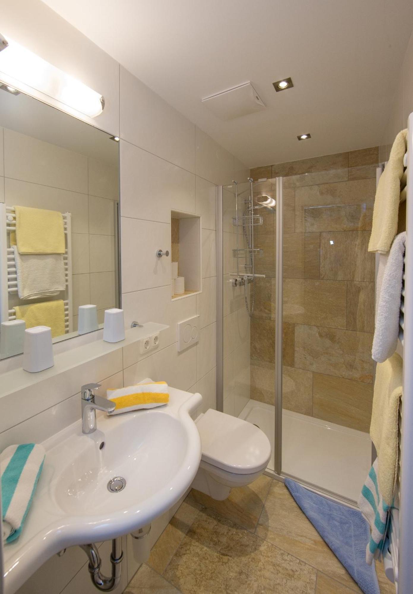 Hoelzl Bed & Breakfast Neukirchen am Großvenediger Δωμάτιο φωτογραφία