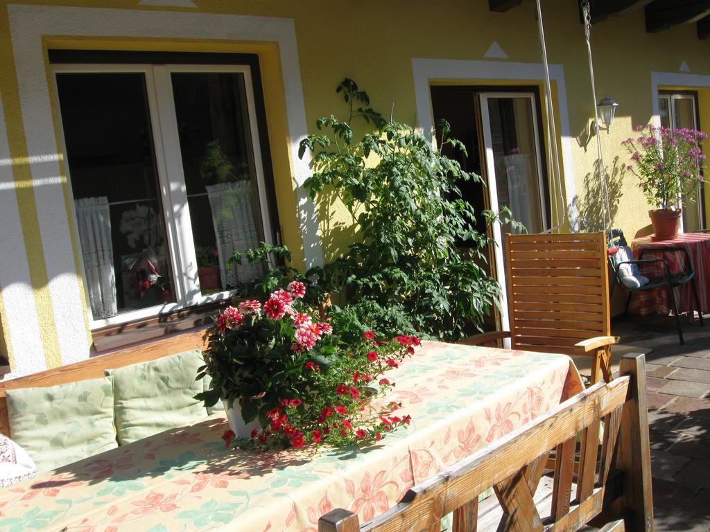 Hoelzl Bed & Breakfast Neukirchen am Großvenediger Εξωτερικό φωτογραφία
