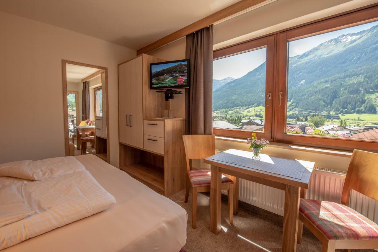 Hoelzl Bed & Breakfast Neukirchen am Großvenediger Εξωτερικό φωτογραφία